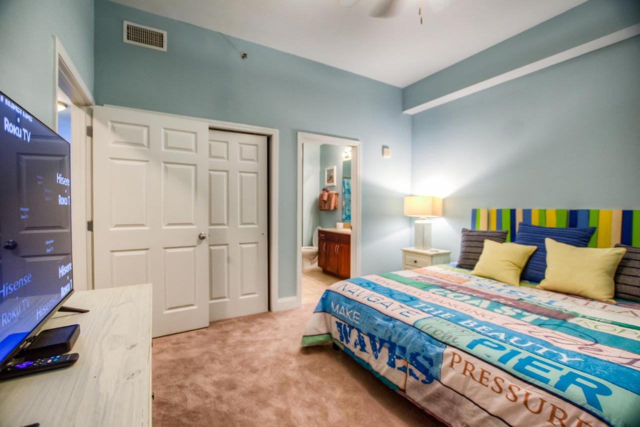 Holiday home Large 3 Bd Penthouse 2012 In Laketown, Great Views And Amenities! *